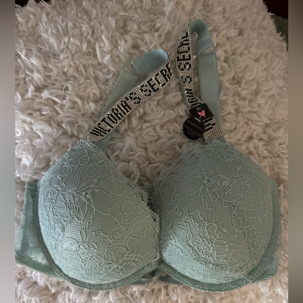 Bombshell Bling